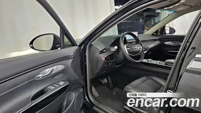 Genesis GV70 2021 — Şəkil 23/30