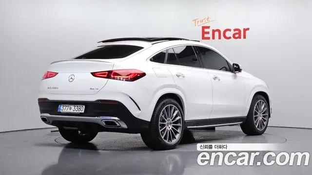 Mercedes-Benz GLE-Class 2023 — Фото 2/20