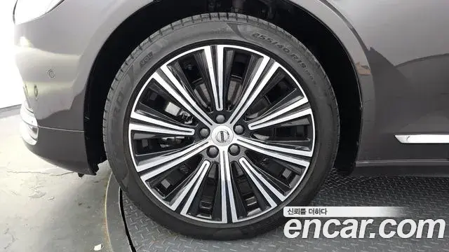 Volvo S90 2023 — Фото 4/20