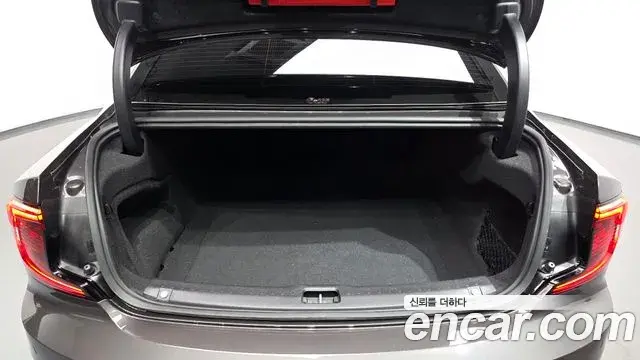 Volvo S90 2023 — Photo 20/36