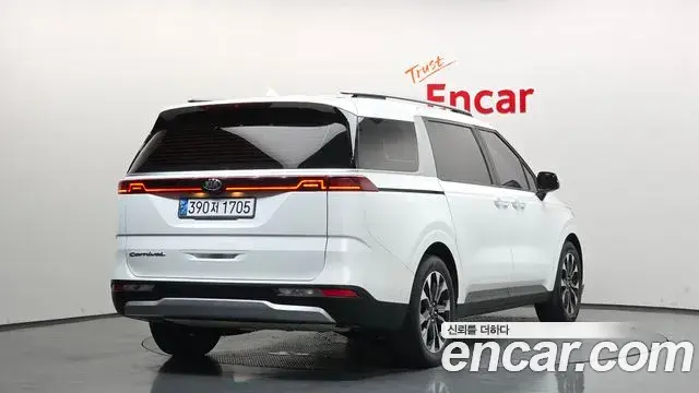 Kia Carnival 2020 — Фото 2/20