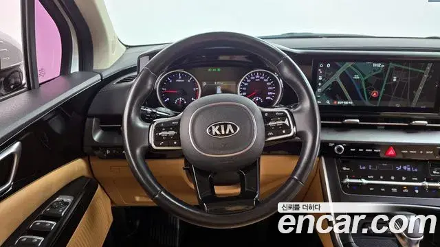 Kia Carnival 2020 — Фото 13/20