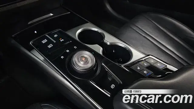 Kia K8 2022 — Photo 9/20