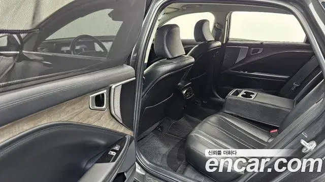 Kia K8 2022 — Photo 13/20