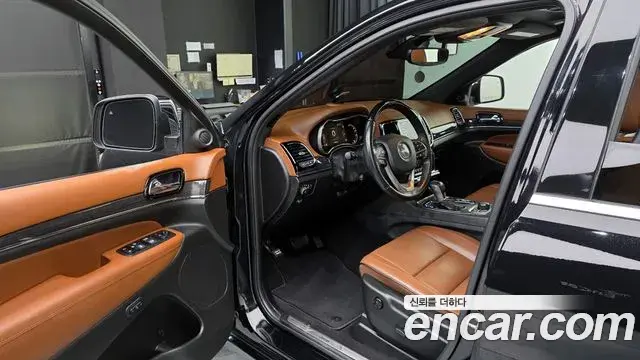 Jeep Grand Cherokee 2020 — Şəkil 4/20