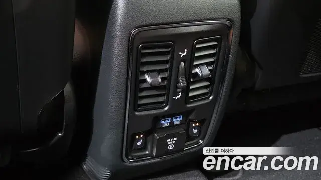 Jeep Grand Cherokee 2020 — Şəkil 17/20