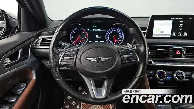Genesis G70 2018 — Photo 31/33