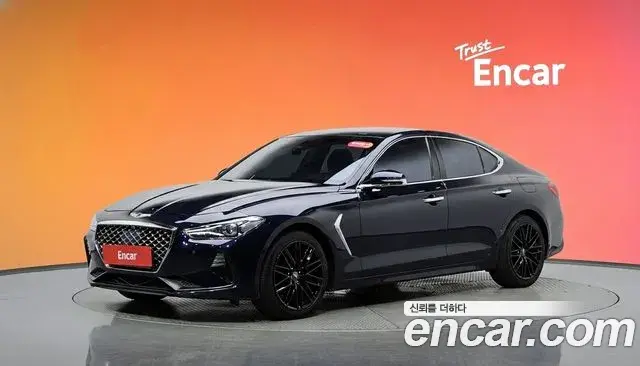 Genesis G70 2018 — Photo 14/33