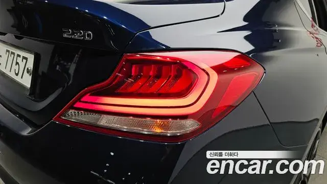 Genesis G70 2018 — Photo 26/33