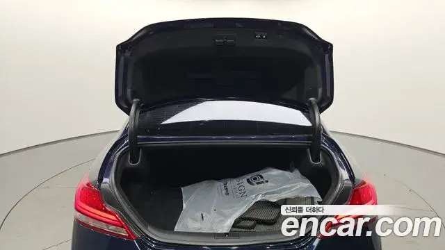 Genesis G70 2018 — Photo 33/33
