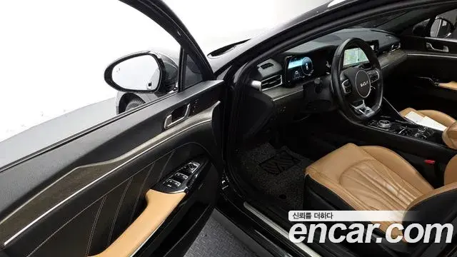 Kia K5 2021 — Photo 33/37