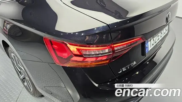 Volkswagen Jetta 2024 — Photo 22/32