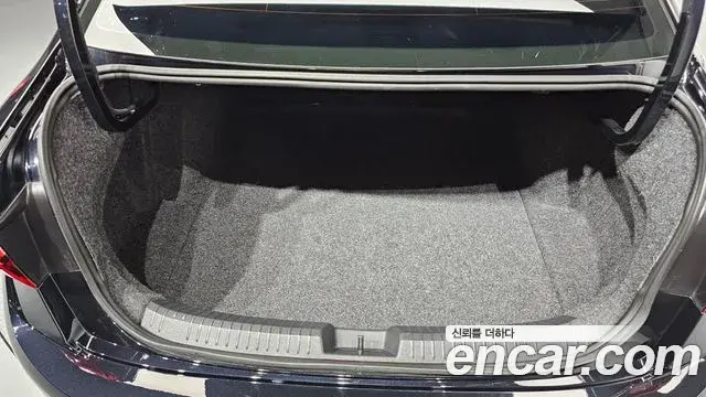 Volkswagen Jetta 2024 — Photo 20/32