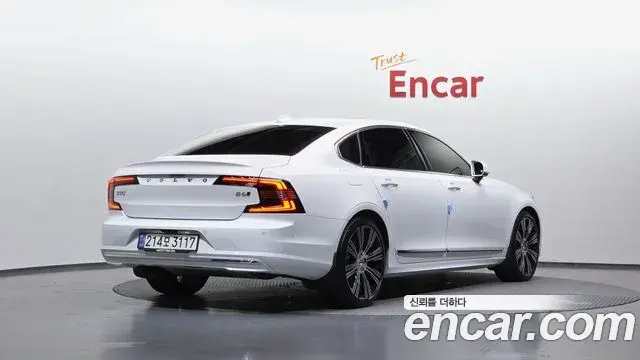 Volvo S90 2024 — ფოტო 24/35