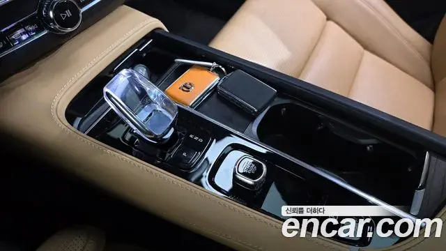 Volvo S90 2024 — ფოტო 23/35