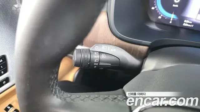 Volvo S90 2024 — ფოტო 13/35