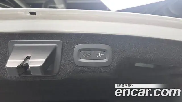 Volvo S90 2024 — ფოტო 25/35