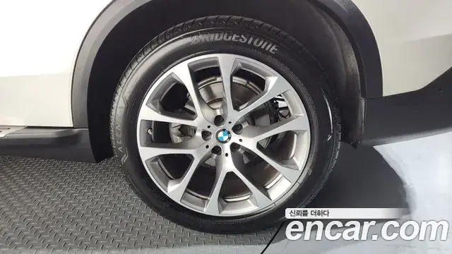 BMW X5 2019 — Şəkil 19/35