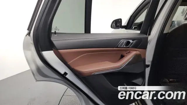 BMW X5 2019 — Şəkil 9/35