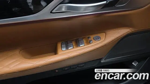 BMW 7 Series 2021 — Фото 19/20