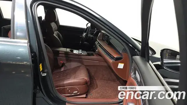 Genesis G90 2022 — Photo 3/38