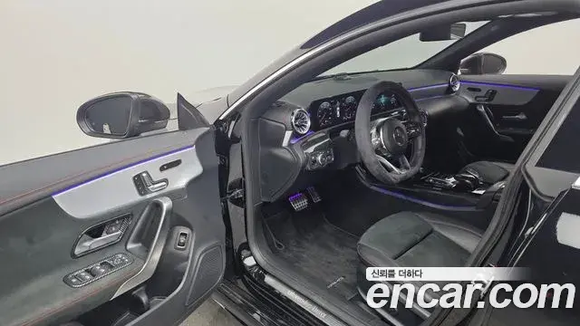 Mercedes-Benz CLA-Class 2021 — Фото 10/20