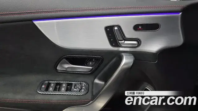 Mercedes-Benz CLA-Class 2021 — Фото 19/20