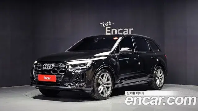 Audi Q7 2024 — Photo 1/20