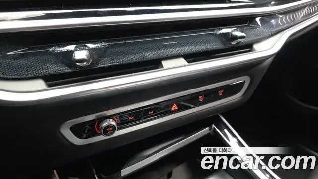 BMW X5 2025 — Photo 19/32