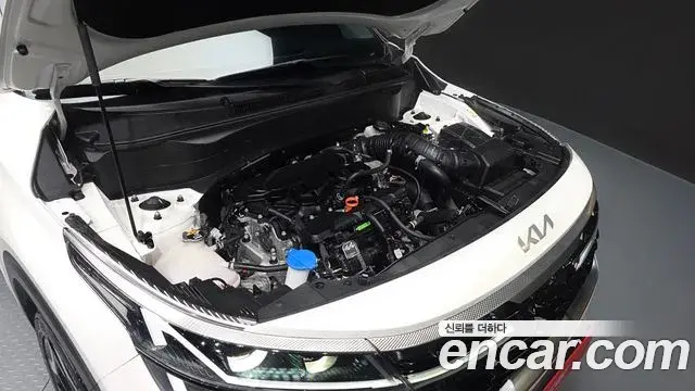 Kia Seltos 2024 — Şəkil 10/20