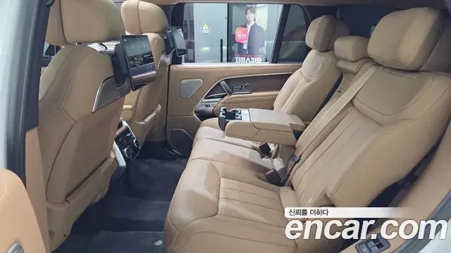 Land Rover Range Rover 2024 — Photo 7/20