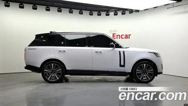 Land Rover Range Rover 2024 — Photo 15/20