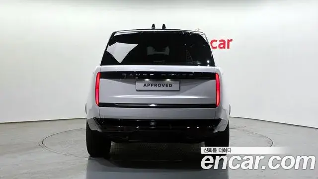 Land Rover Range Rover 2024 — Photo 16/20