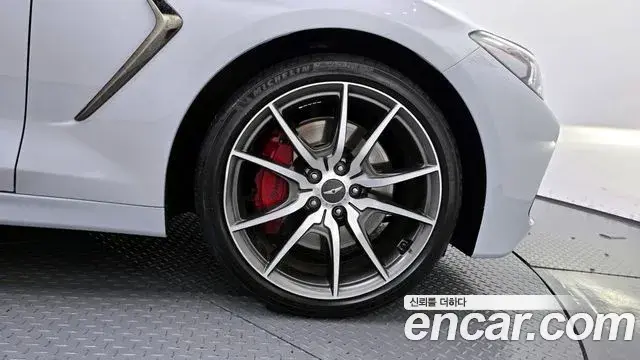 Genesis G70 2018 — Şəkil 13/30