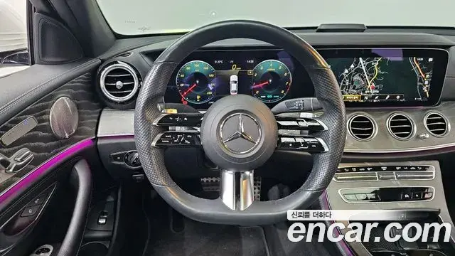 Mercedes-Benz E-Class 2022 — Фото 12/20