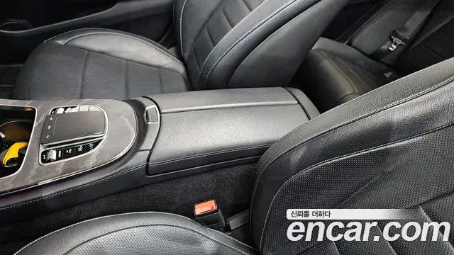 Mercedes-Benz E-Class 2022 — ფოტო 26/32