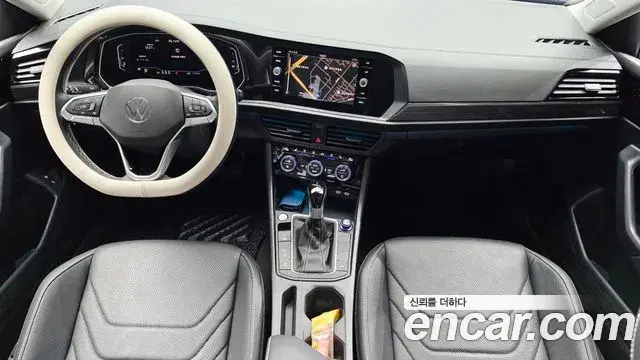 Volkswagen Jetta 2024 — Photo 21/31
