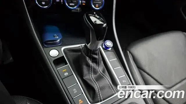 Volkswagen Jetta 2024 — Photo 14/31