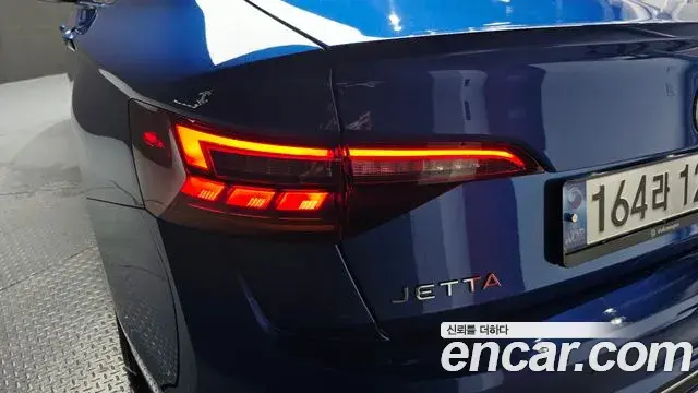 Volkswagen Jetta 2024 — Photo 9/31