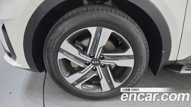 Kia Sorento 2020 — Фото 5/20