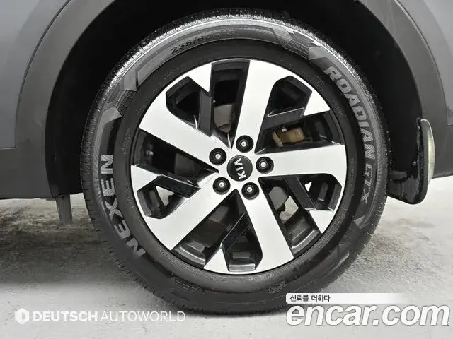 Kia Sorento 2021 — Фото 4/20