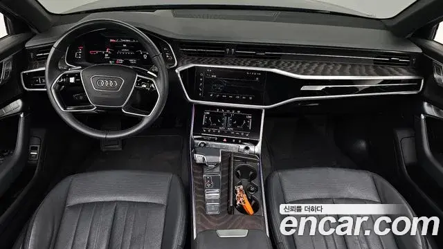 Audi A6 2022 — Photo 2/33