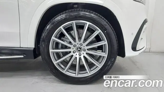 Mercedes-Benz GLS-Class 2025 — Şəkil 8/17