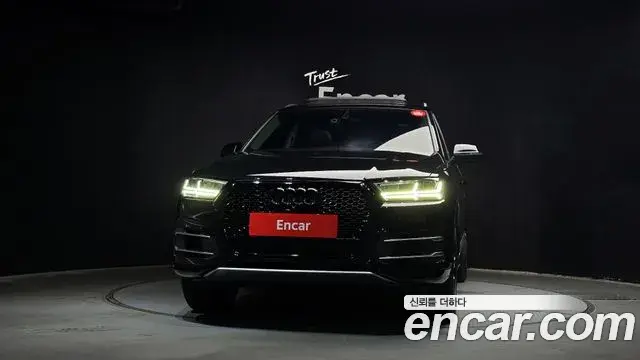 Audi Q7 2019 — Фото 3/20