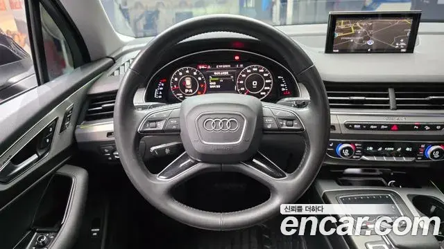 Audi Q7 2019 — Фото 13/20