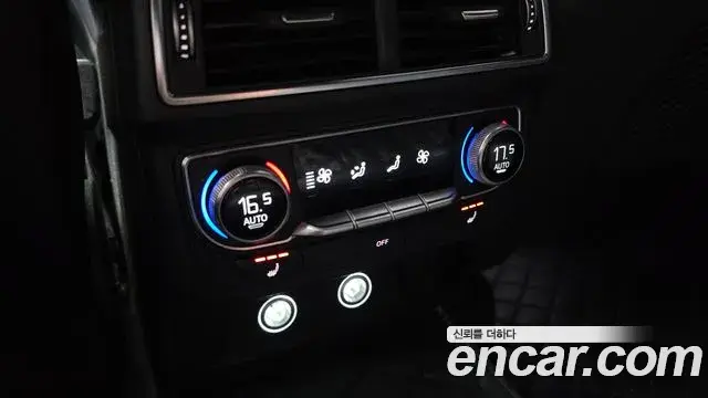Audi Q7 2019 — ფოტო 18/30