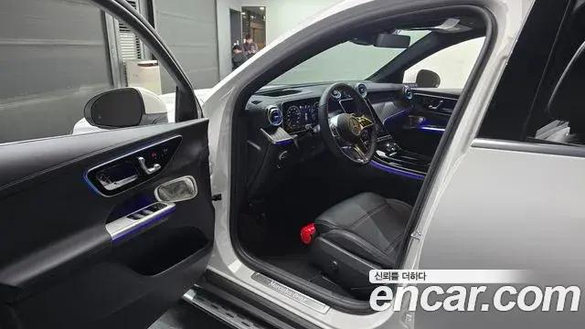 Mercedes-Benz GLC-Class 2025 — Фото 10/20