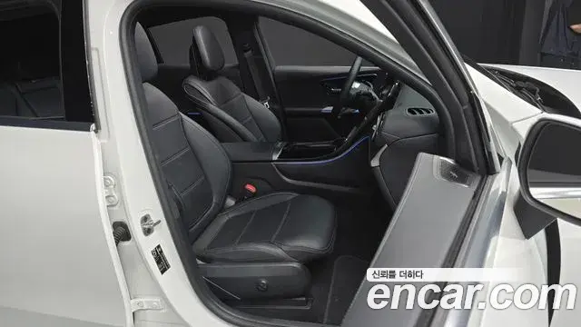 Mercedes-Benz GLC-Class 2025 — Фото 12/20