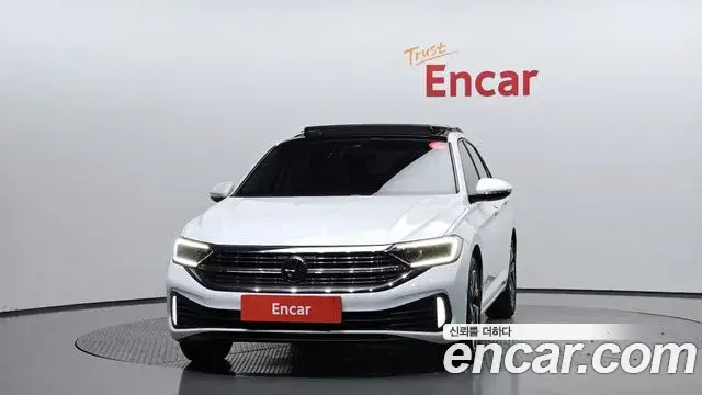 Volkswagen Jetta 2024 — Photo 14/31