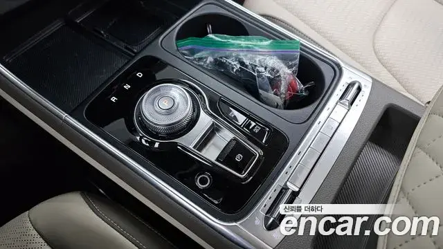 Kia Carnival 2024 — Photo 9/20